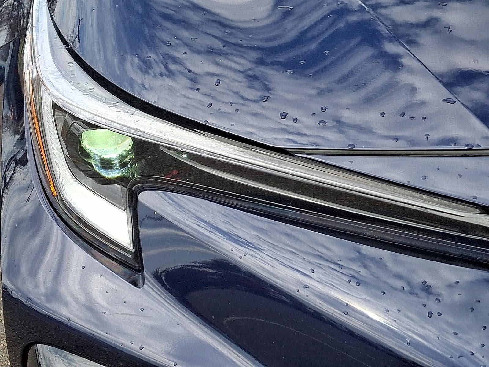 2025 Toyota Corolla Hybrid SE AWD (Natl)