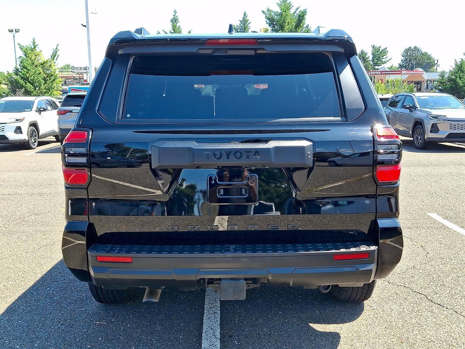2025 Toyota 4Runner SR5 4WD (GS)
