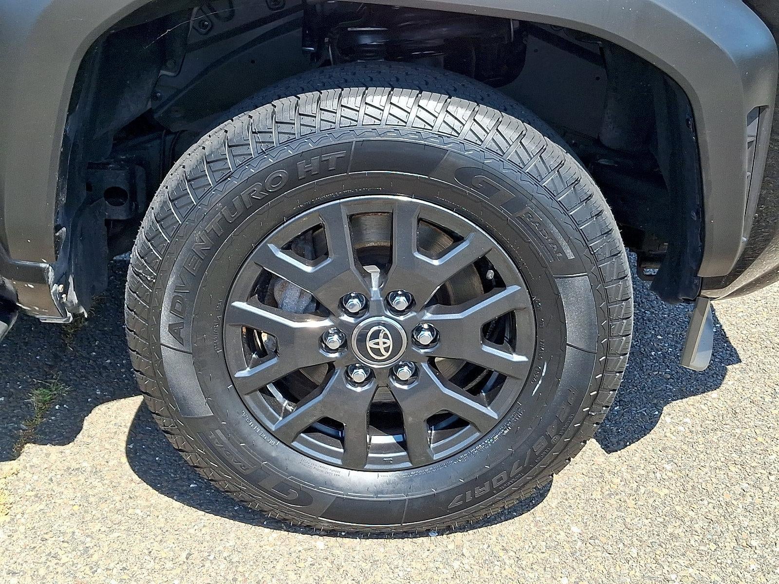 2025 Toyota 4Runner SR5 4WD (GS)