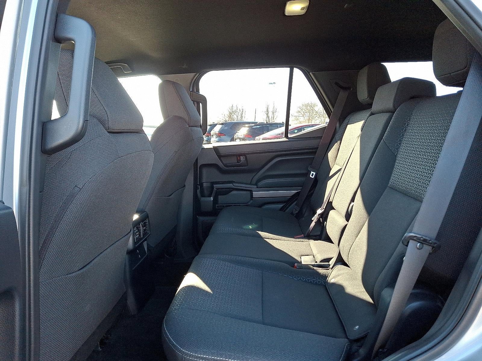 2025 Toyota 4Runner SR5 4WD (GS)