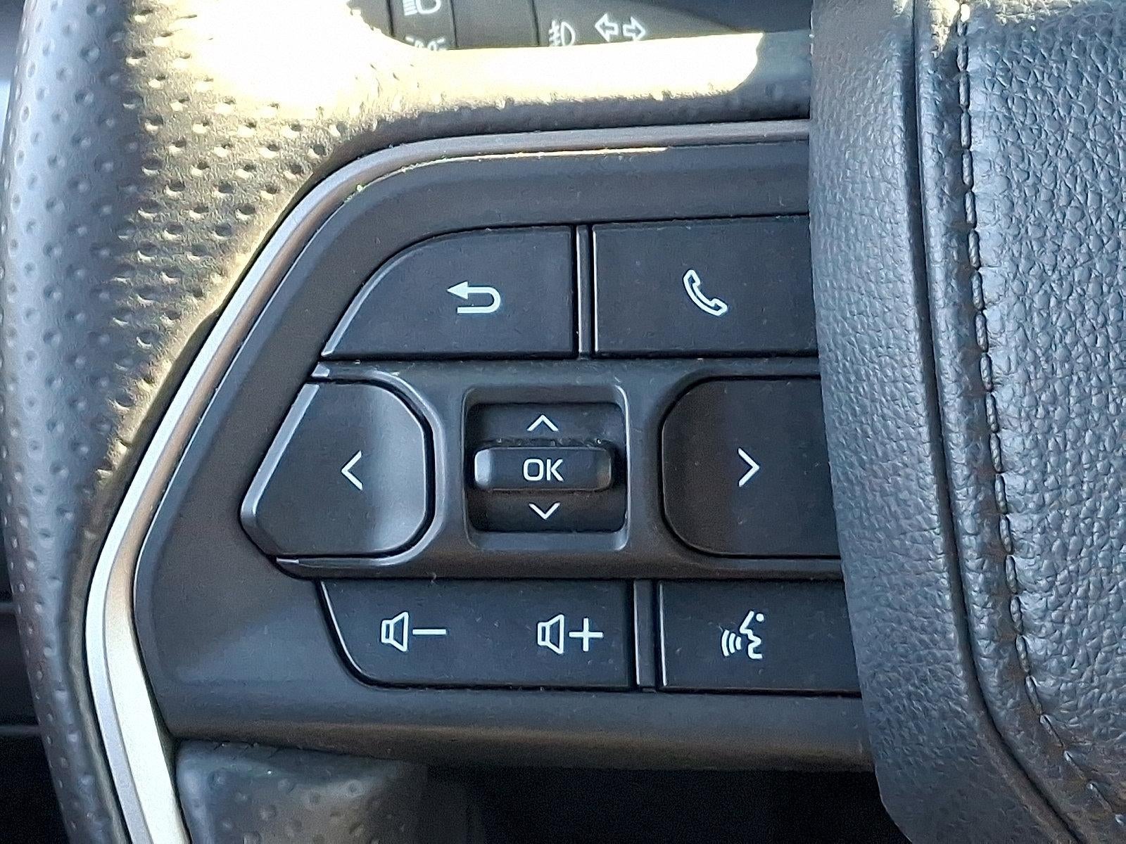 2025 Toyota 4Runner SR5 4WD (GS)