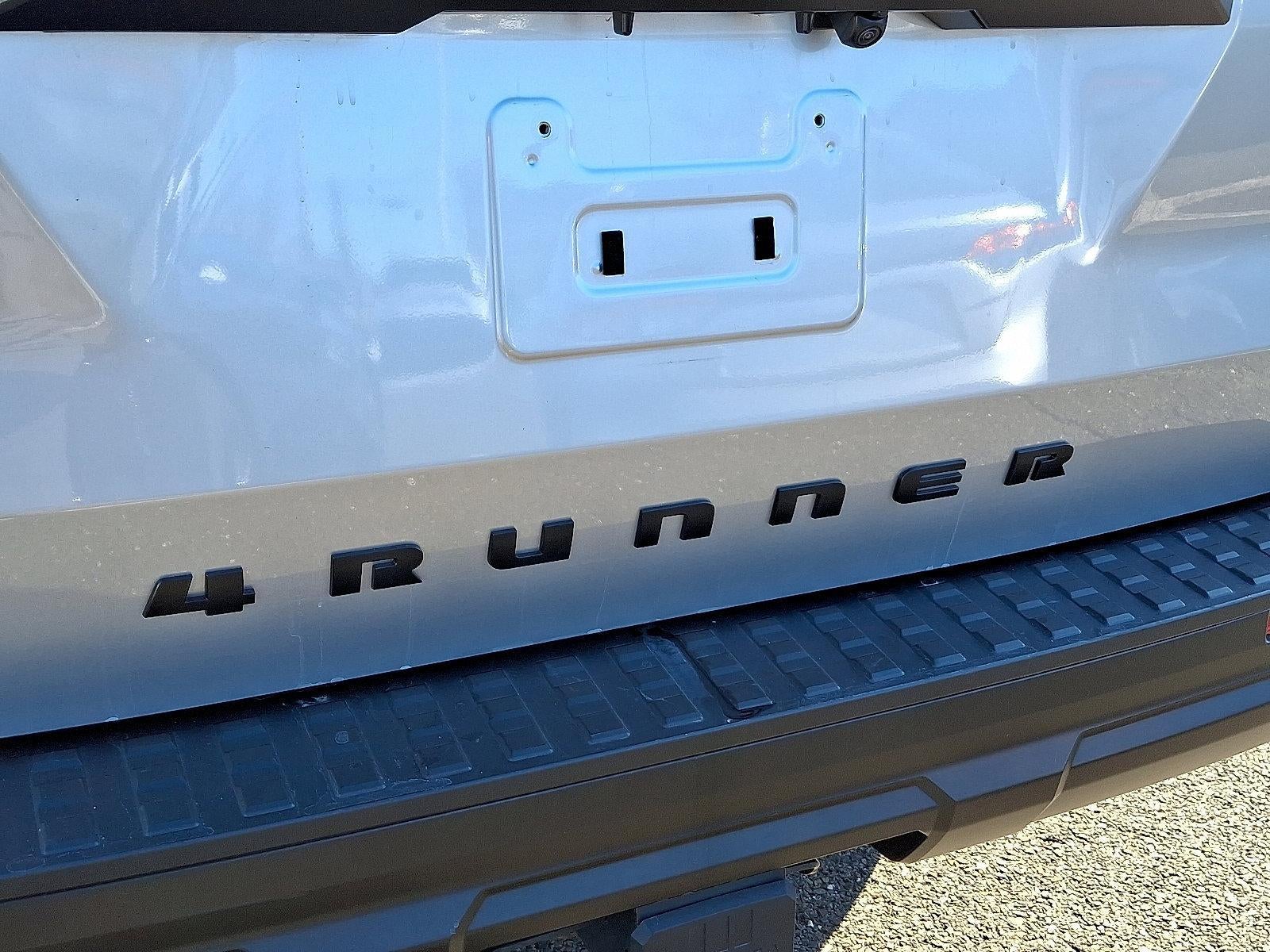 2025 Toyota 4Runner SR5 4WD (GS)