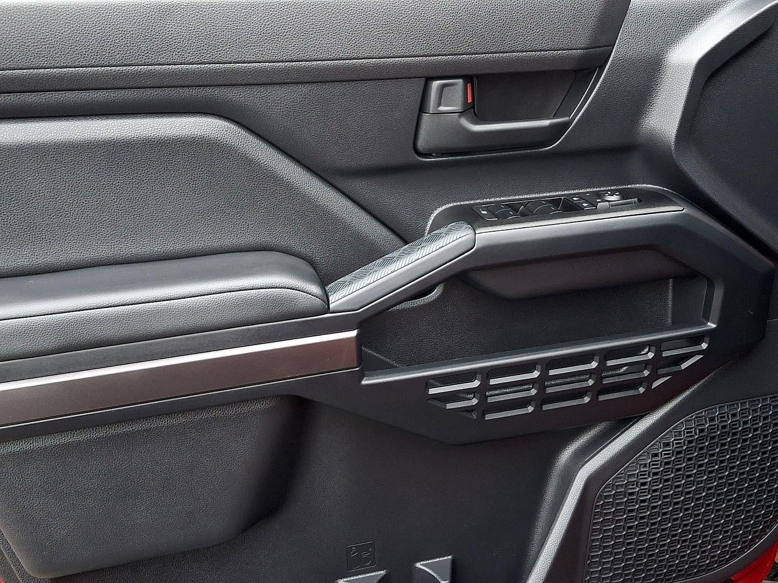 2025 Toyota 4Runner SR5 4WD (GS)