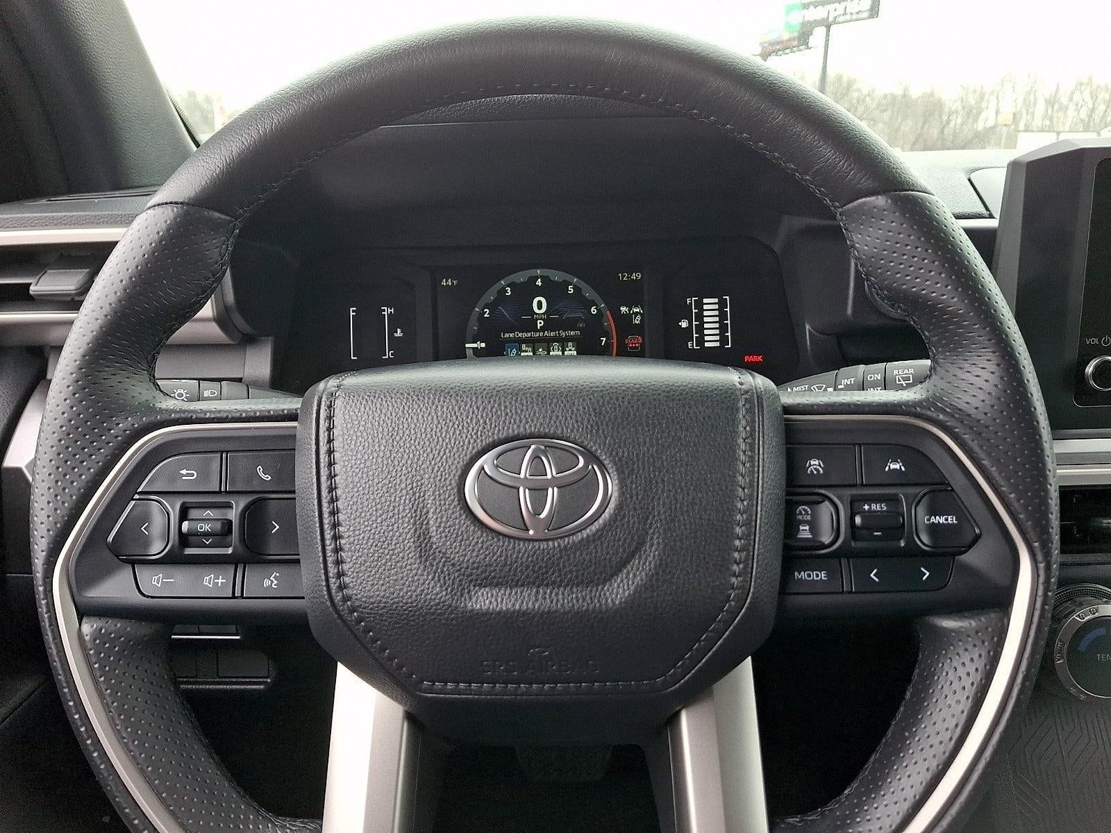 2025 Toyota 4Runner SR5 4WD (GS)