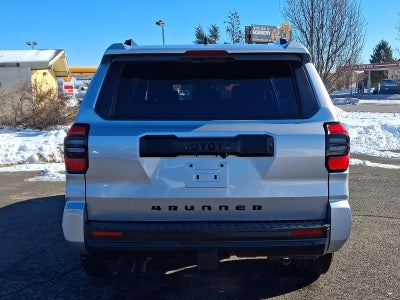 2025 Toyota 4Runner SR5 4WD (GS)