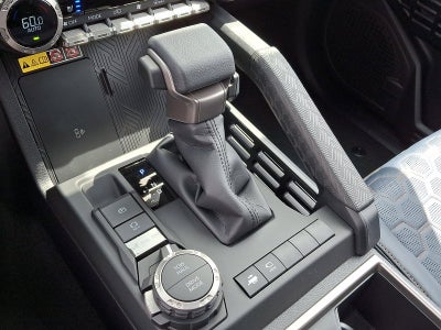 2026 Toyota 4Runner Hybrid Platinum 4WD (Natl)