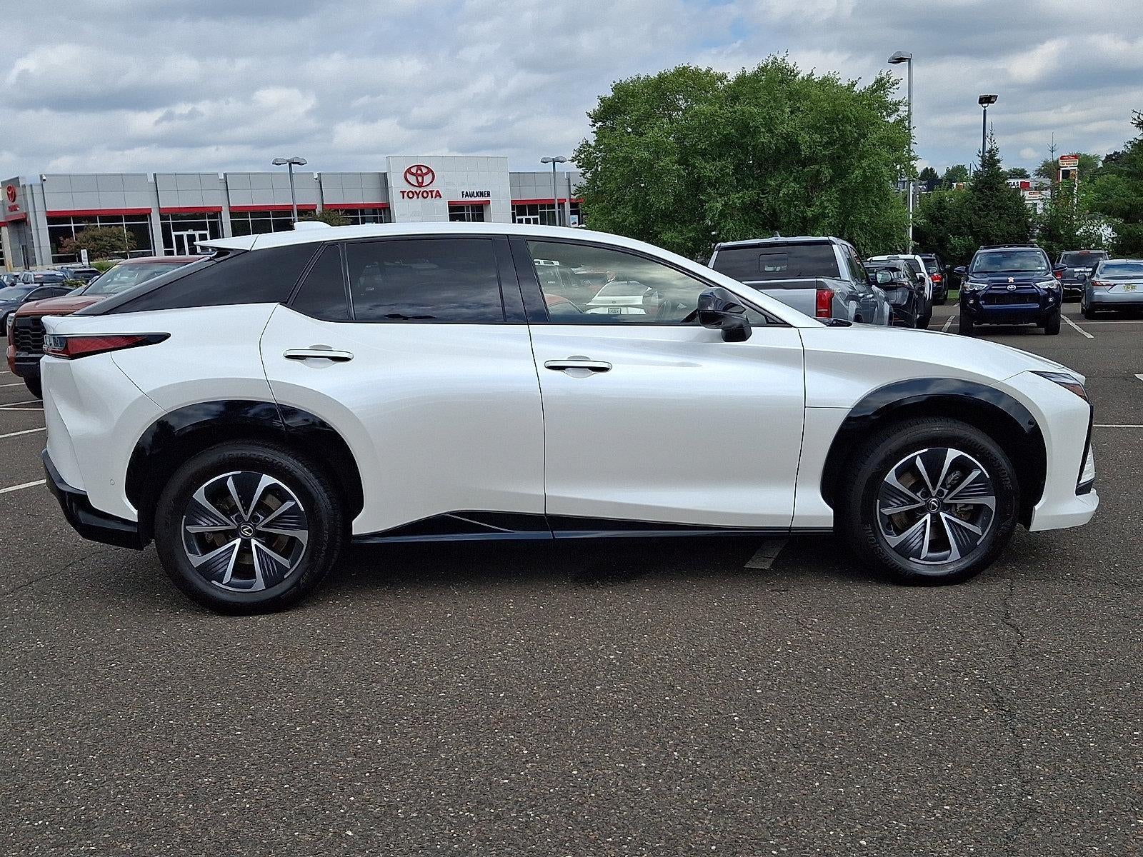 2024 Lexus RZ 450e Premium AWD w/18" Wheels