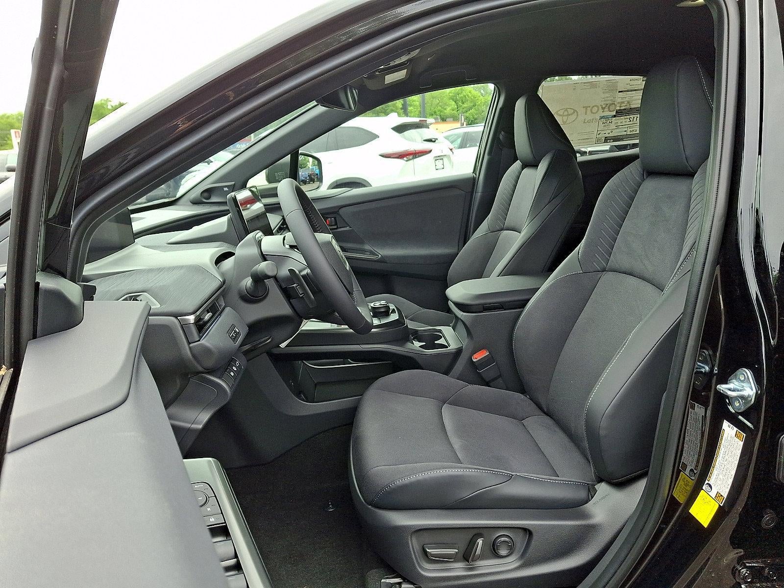 2026 Toyota C-HR XSE AWD (Natl)