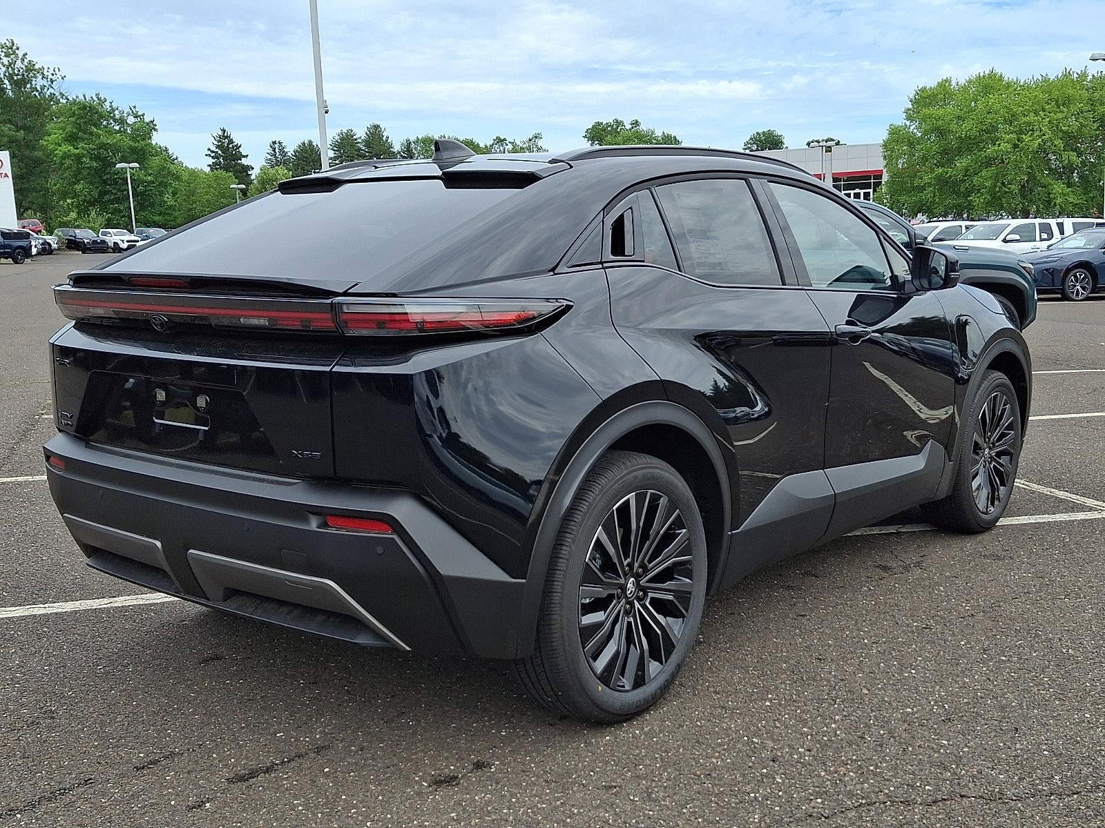2026 Toyota C-HR XSE AWD (Natl)