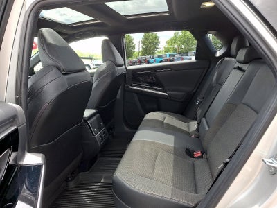 2023 Toyota bZ4X XLE AWD (Natl)
