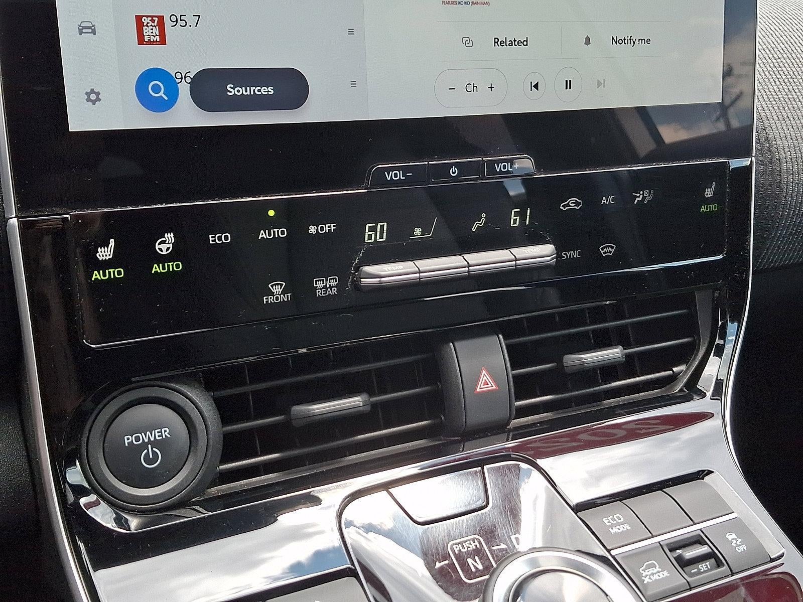 2023 Toyota bZ4X XLE AWD (Natl)