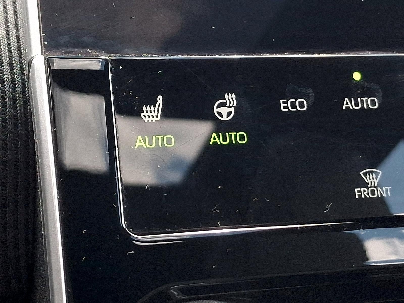 2023 Toyota bZ4X XLE AWD (Natl)
