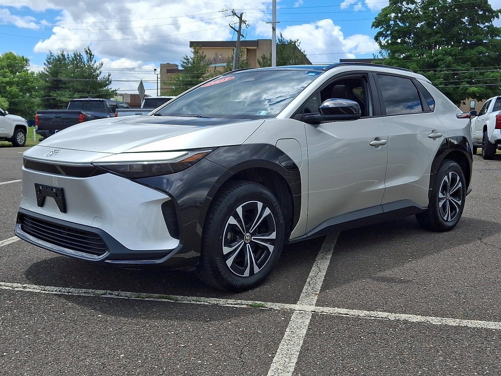 2023 Toyota bZ4X XLE AWD (Natl)