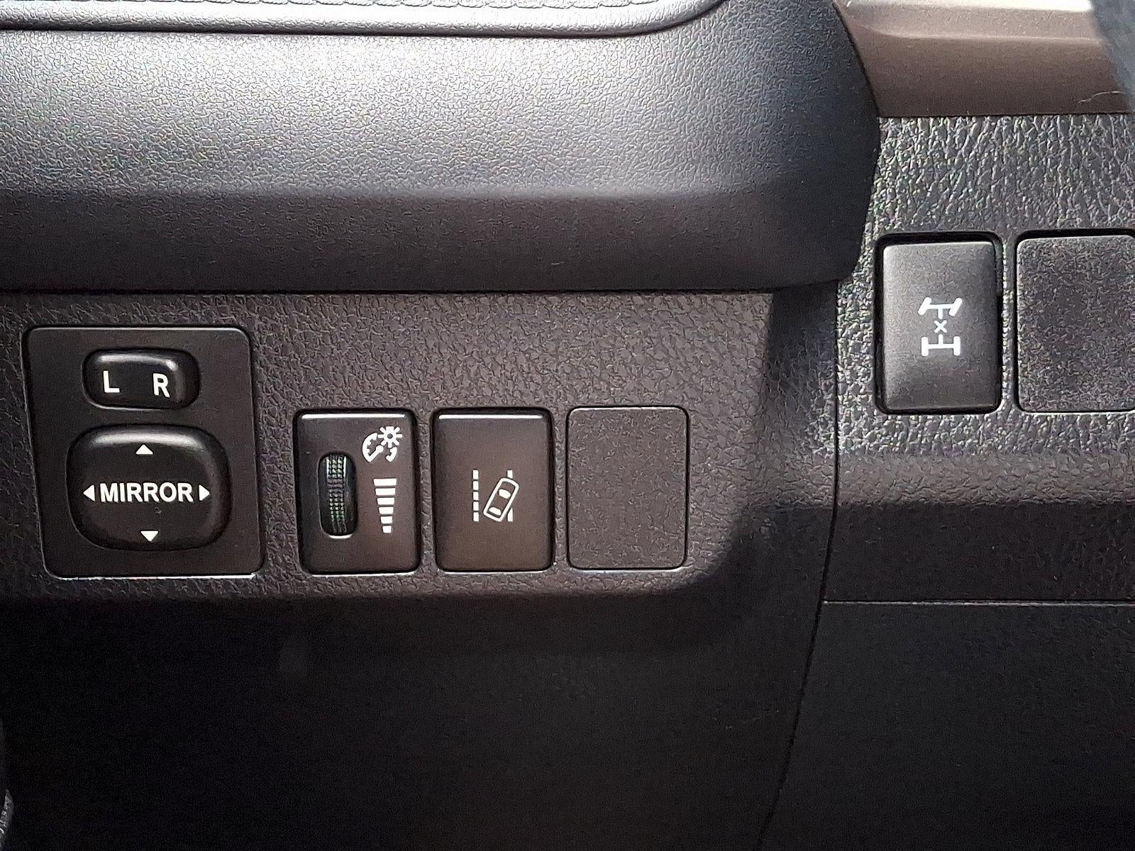 2018 Toyota RAV4 LE AWD (Natl)