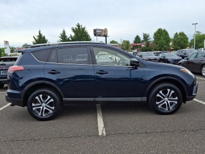 2018 Toyota RAV4 LE AWD (Natl)
