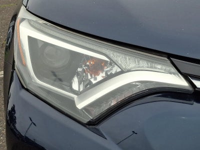 2018 Toyota RAV4 LE AWD (Natl)