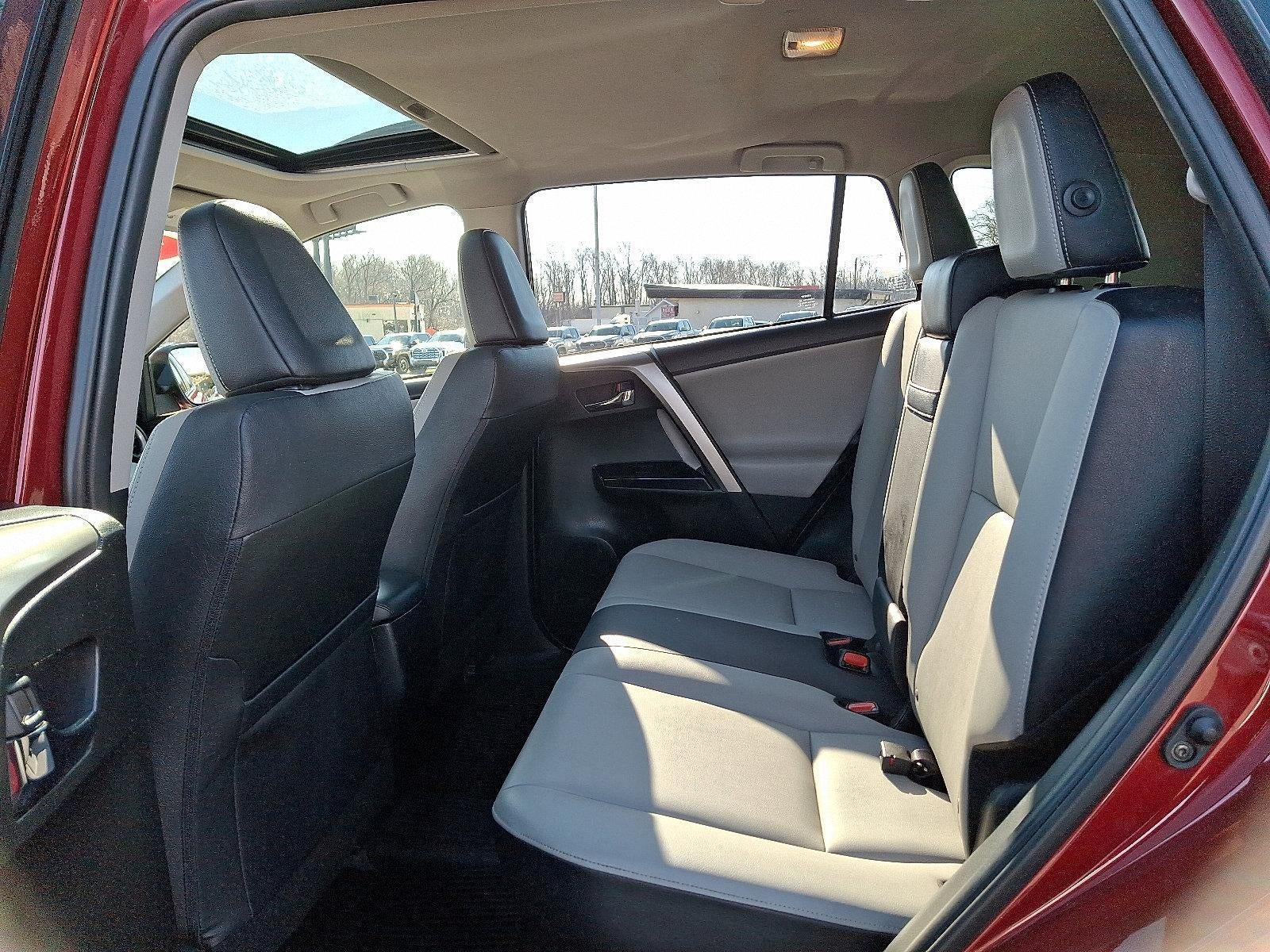 2018 Toyota RAV4 Hybrid Limited AWD (Natl)