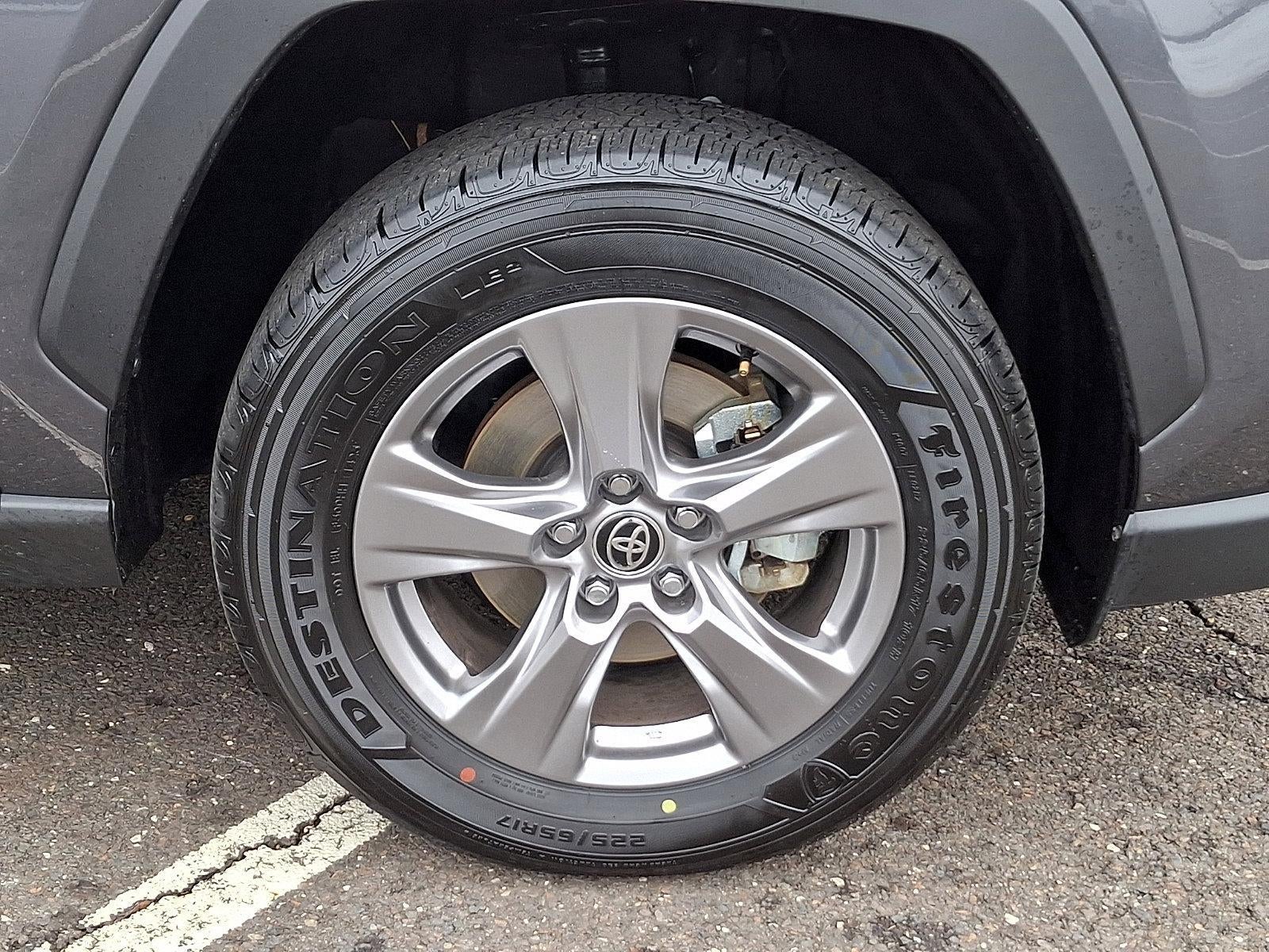 2025 Toyota RAV4 Hybrid XLE AWD (Natl)