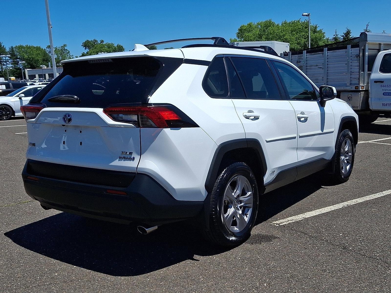 2022 Toyota RAV4 Hybrid XLE AWD (Natl)