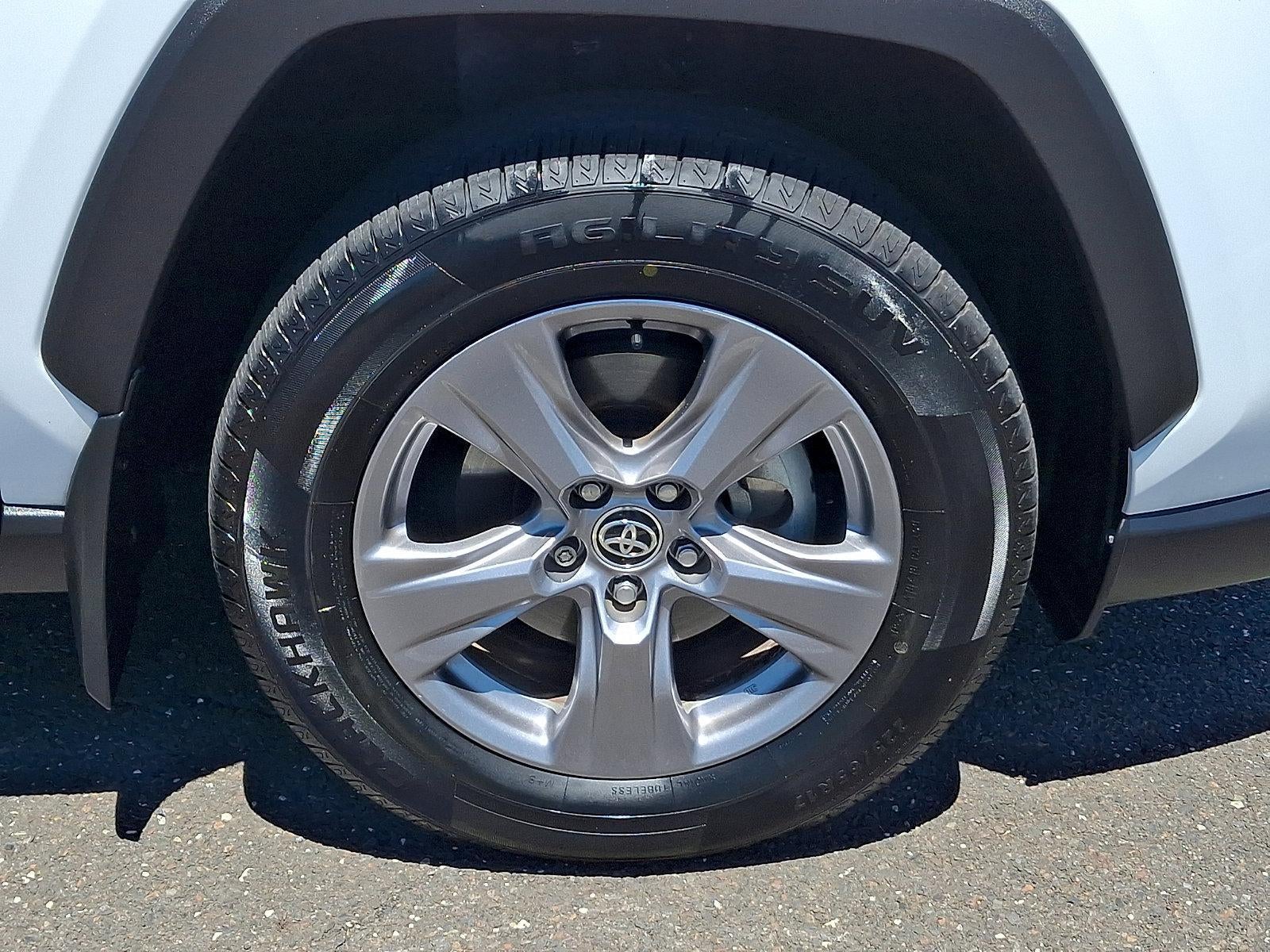 2022 Toyota RAV4 Hybrid XLE AWD (Natl)