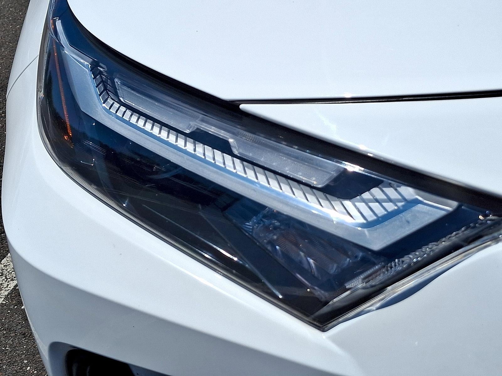 2022 Toyota RAV4 Hybrid XLE AWD (Natl)