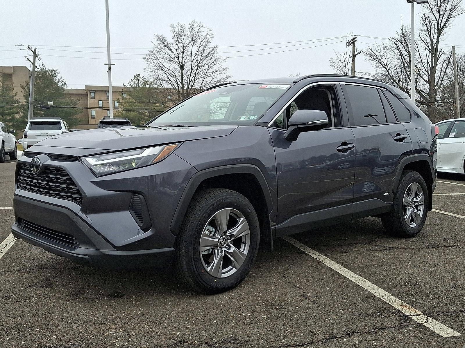 2025 Toyota RAV4 Hybrid XLE AWD (Natl)