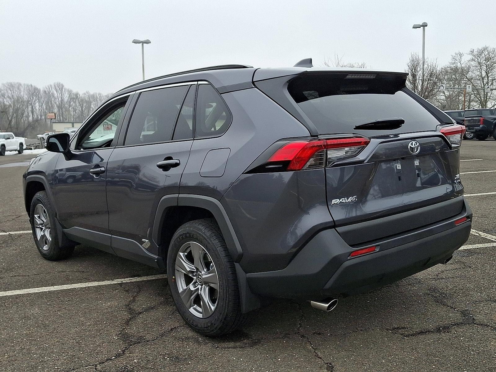 2025 Toyota RAV4 Hybrid XLE AWD (Natl)