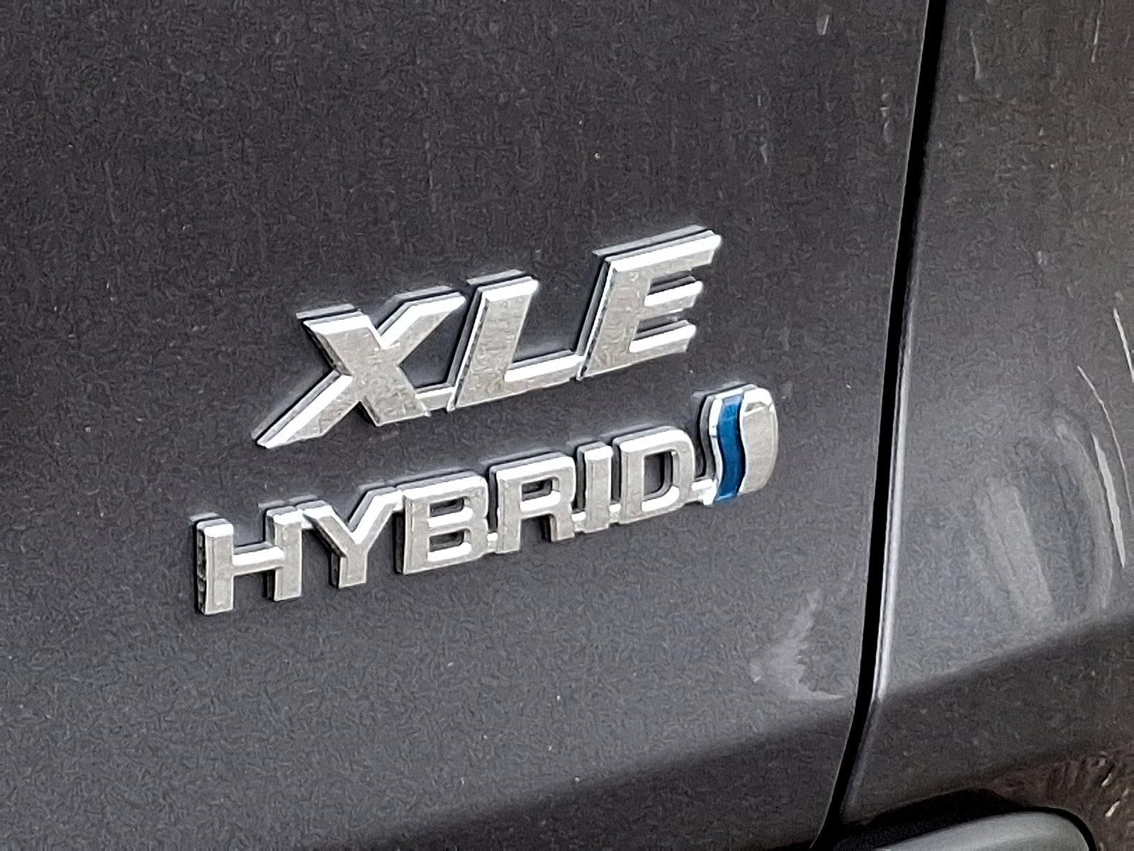 2024 Toyota RAV4 Hybrid XLE AWD (Natl)