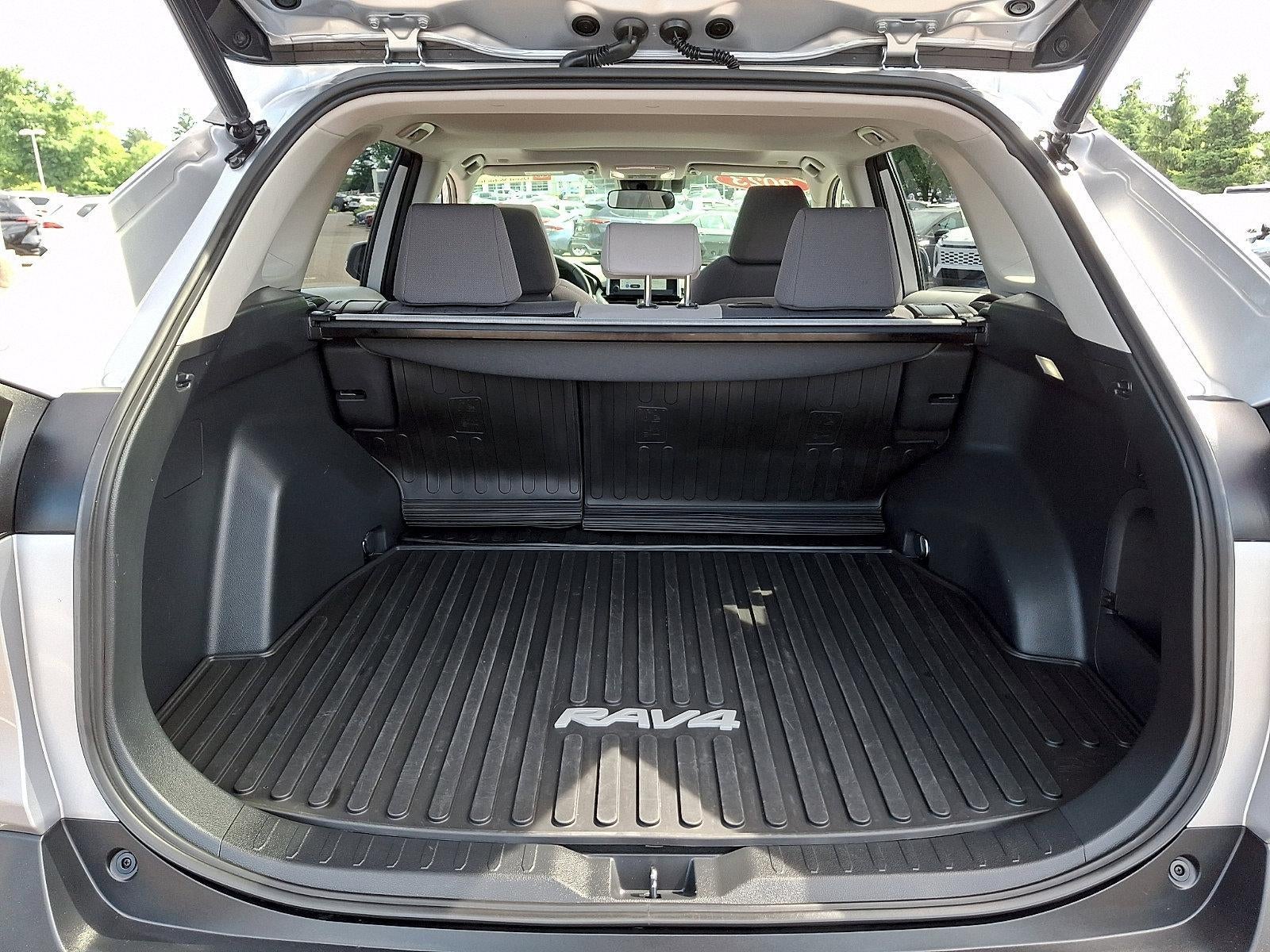 2023 Toyota RAV4 Hybrid XLE AWD (Natl)