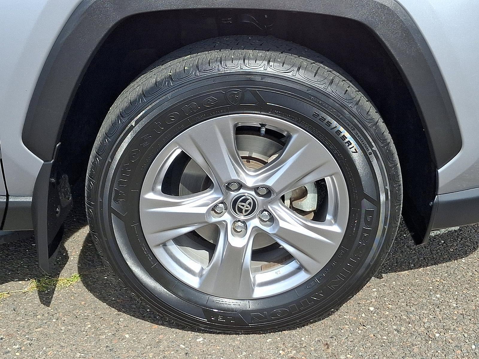 2023 Toyota RAV4 Hybrid XLE AWD (Natl)