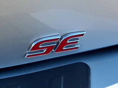 2023 Toyota Corolla Hatchback SE CVT (Natl)