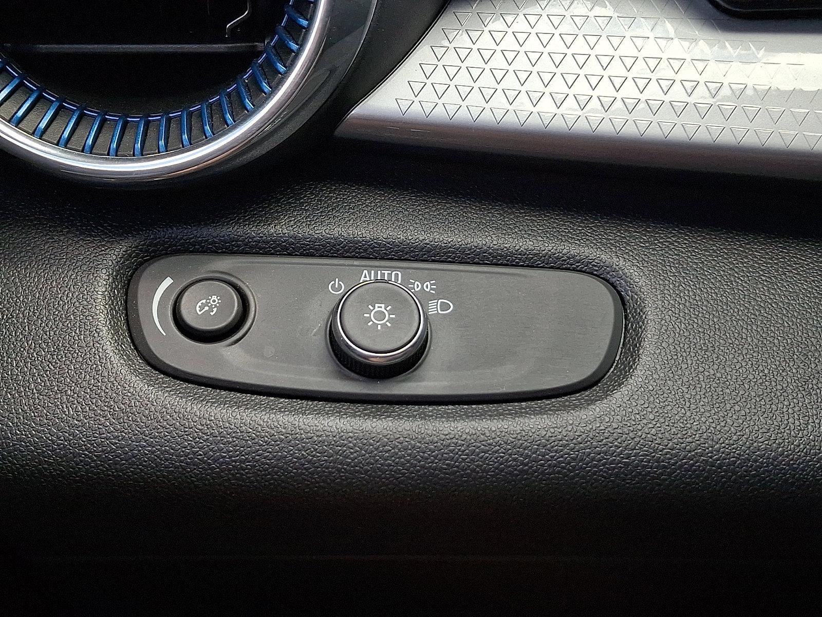 2025 Chevrolet Trax FWD 4dr LT