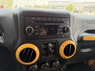 2015 Jeep Wrangler Unlimited 4WD 4dr Sport