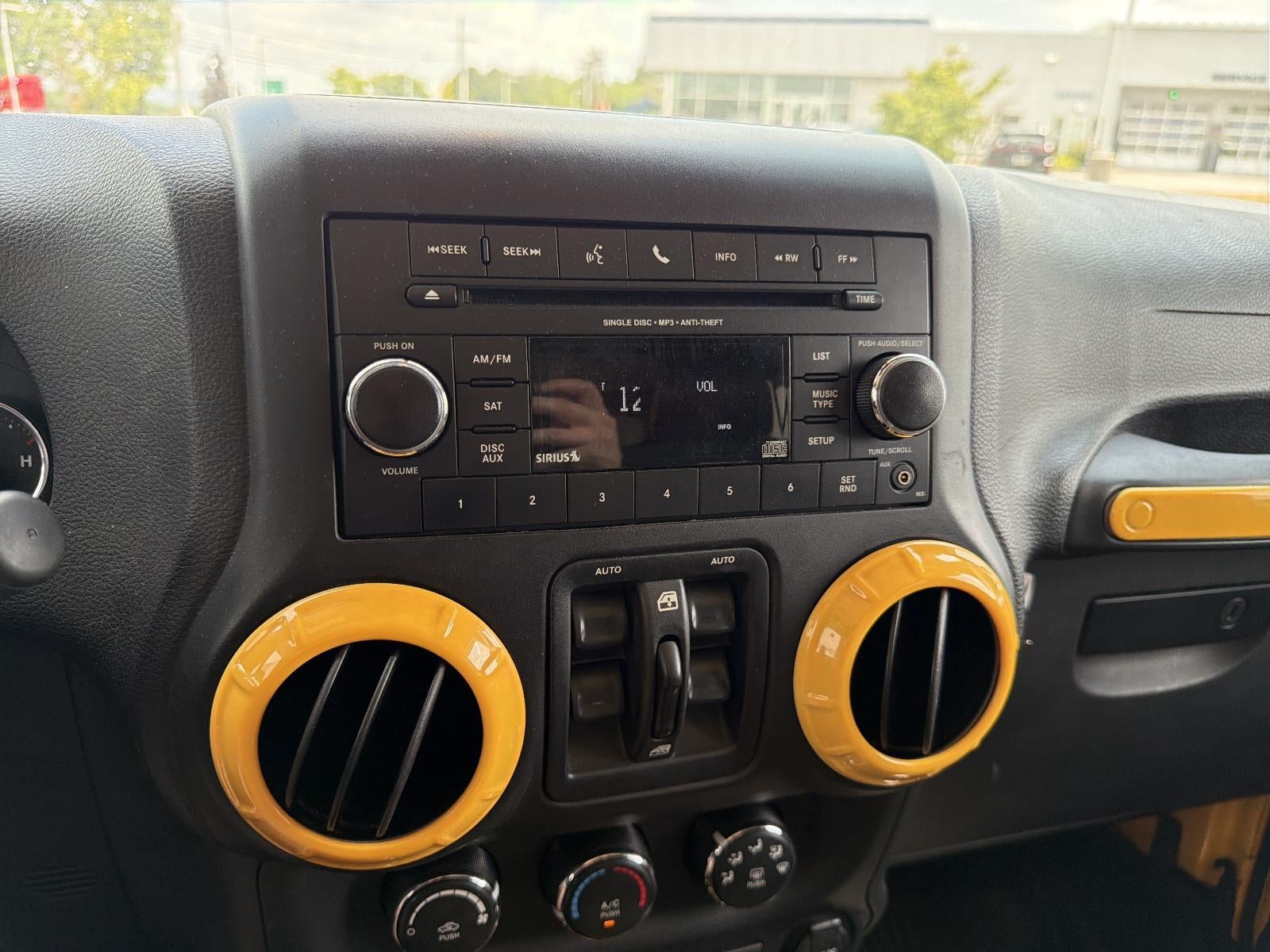 2015 Jeep Wrangler Unlimited 4WD 4dr Sport
