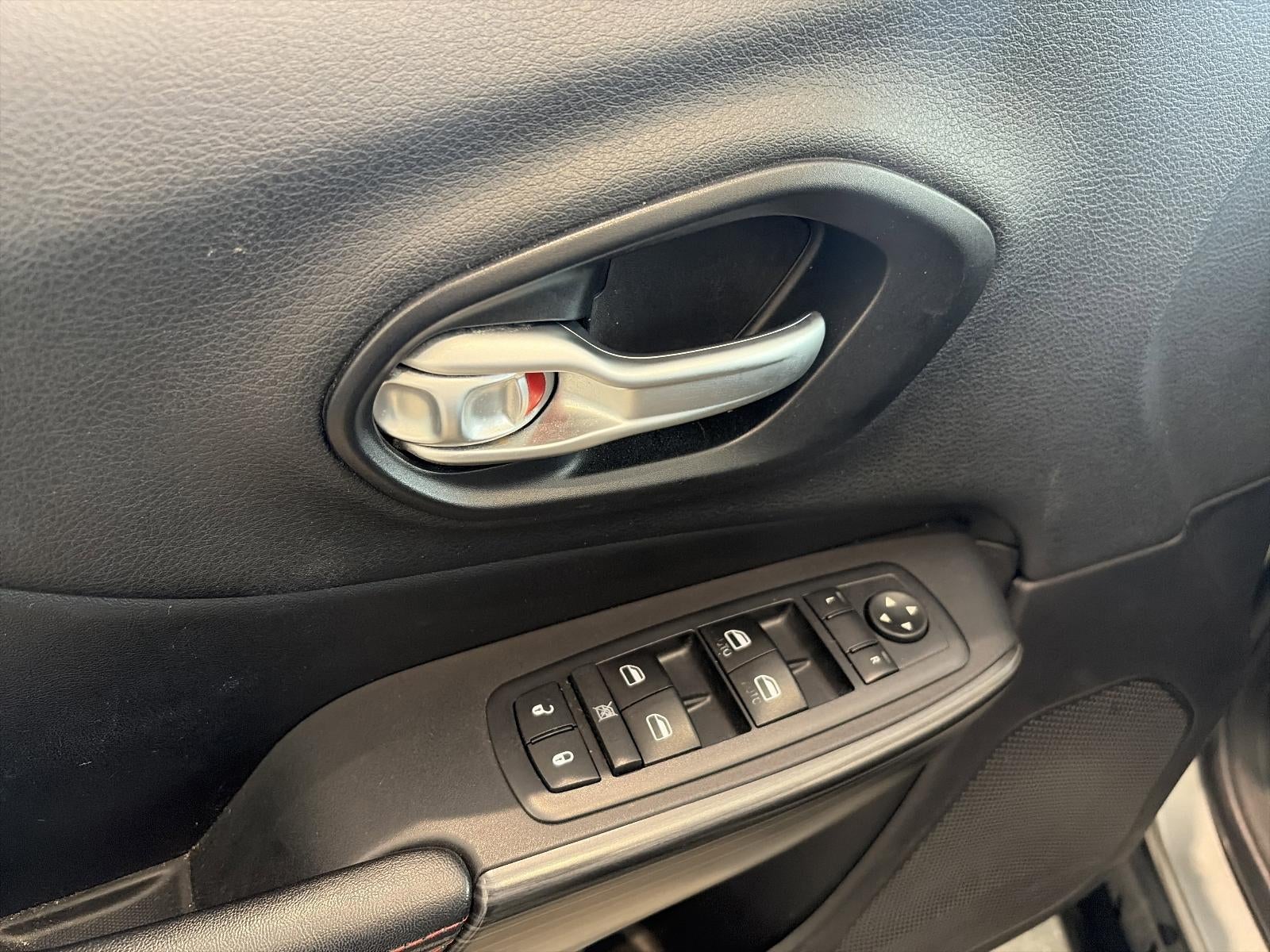 2016 Jeep Cherokee 4WD 4dr Trailhawk