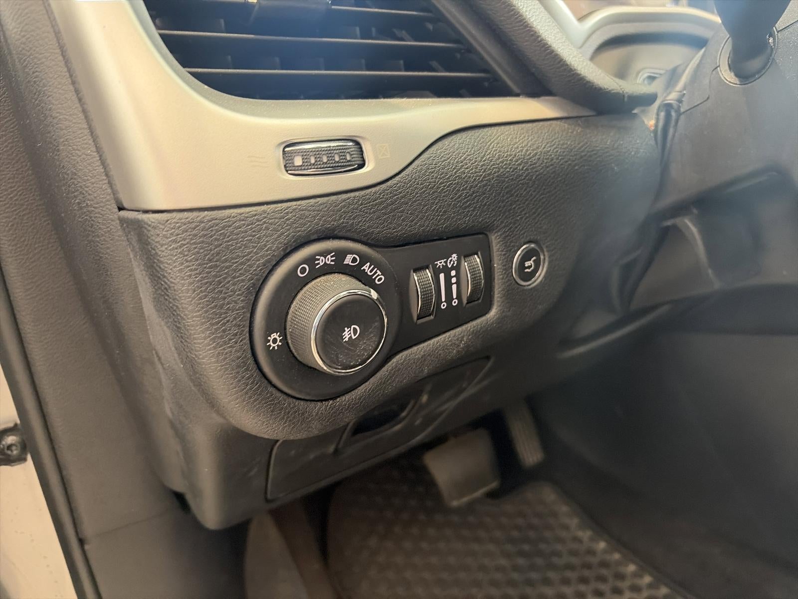 2016 Jeep Cherokee 4WD 4dr Trailhawk