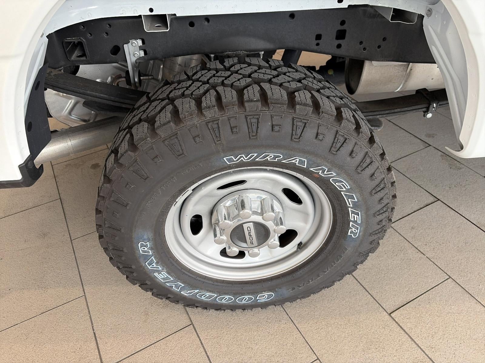 2024 Ford Super Duty F-250 SRW XL 4WD Reg Cab 8' Box