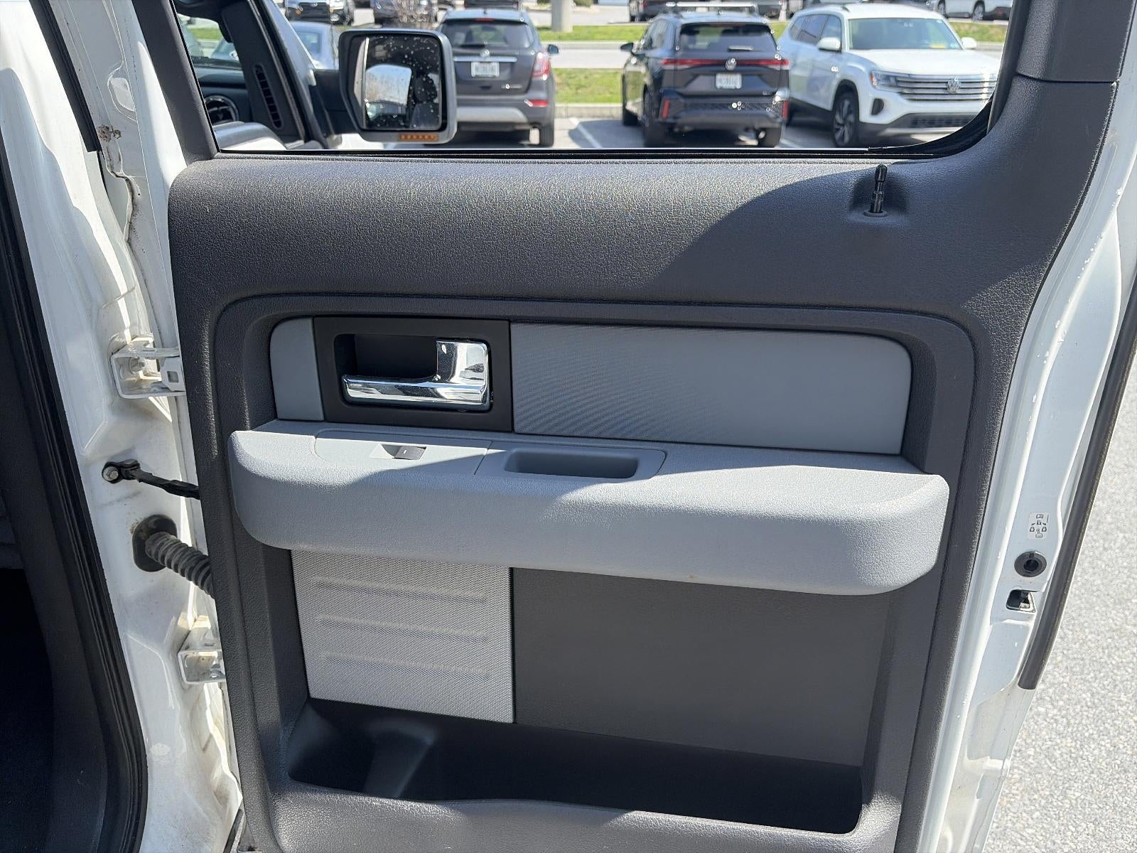 2013 Ford F-150 4WD SuperCrew 5-1/2 Ft Box XLT