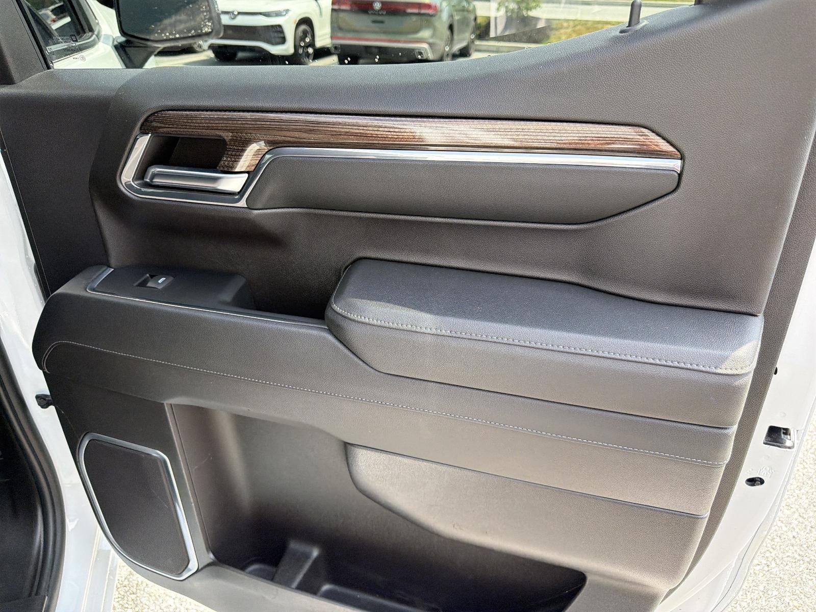 2024 Chevrolet Silverado 1500 Crew Cab Short Box 4-Wheel Drive LT 2FL