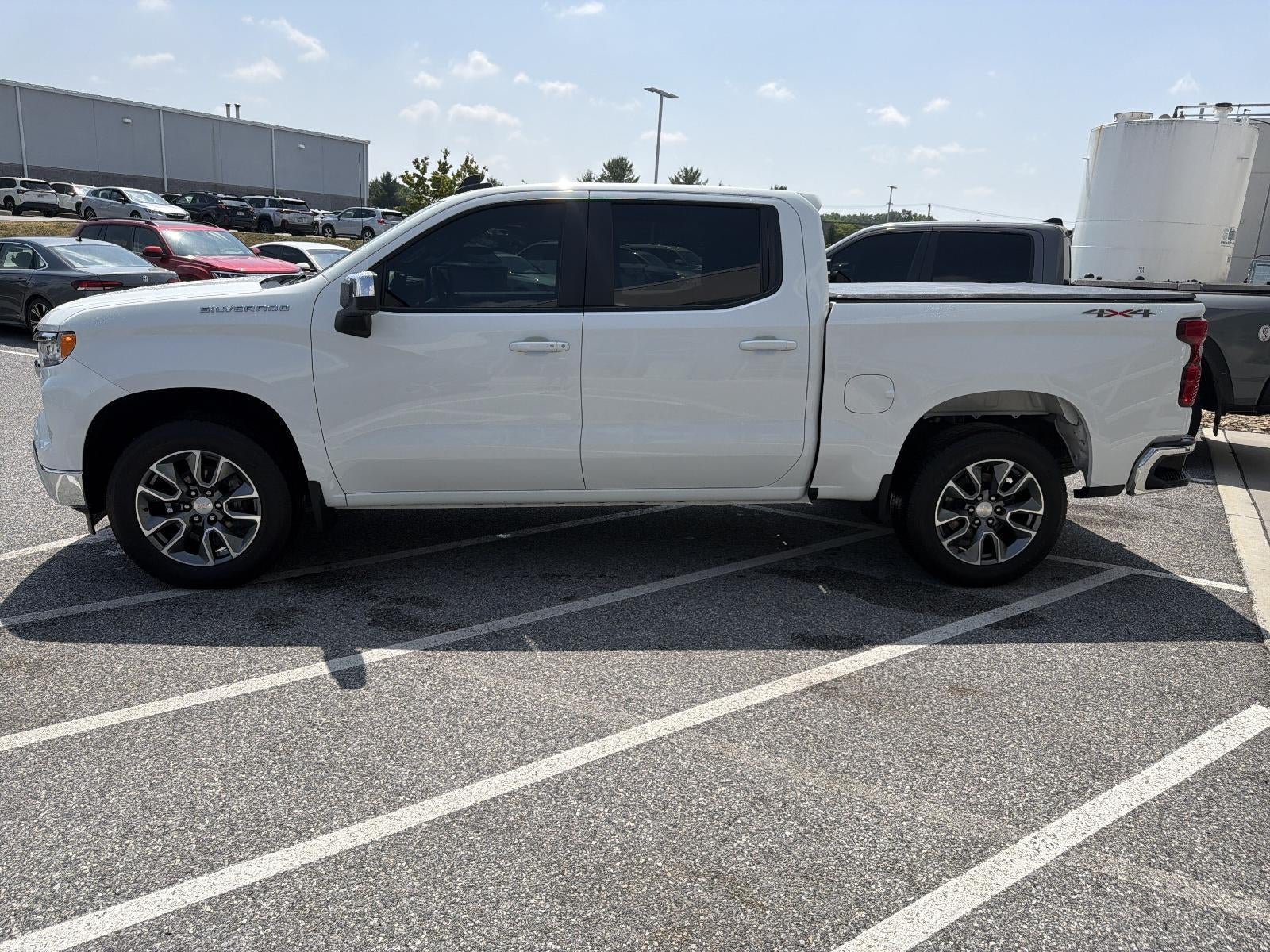 2024 Chevrolet Silverado 1500 Crew Cab Short Box 4-Wheel Drive LT 2FL