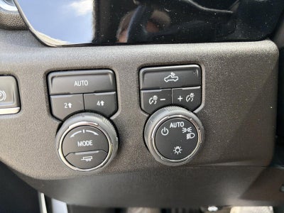 2024 Chevrolet Silverado 1500 Crew Cab Short Box 4-Wheel Drive LT 2FL
