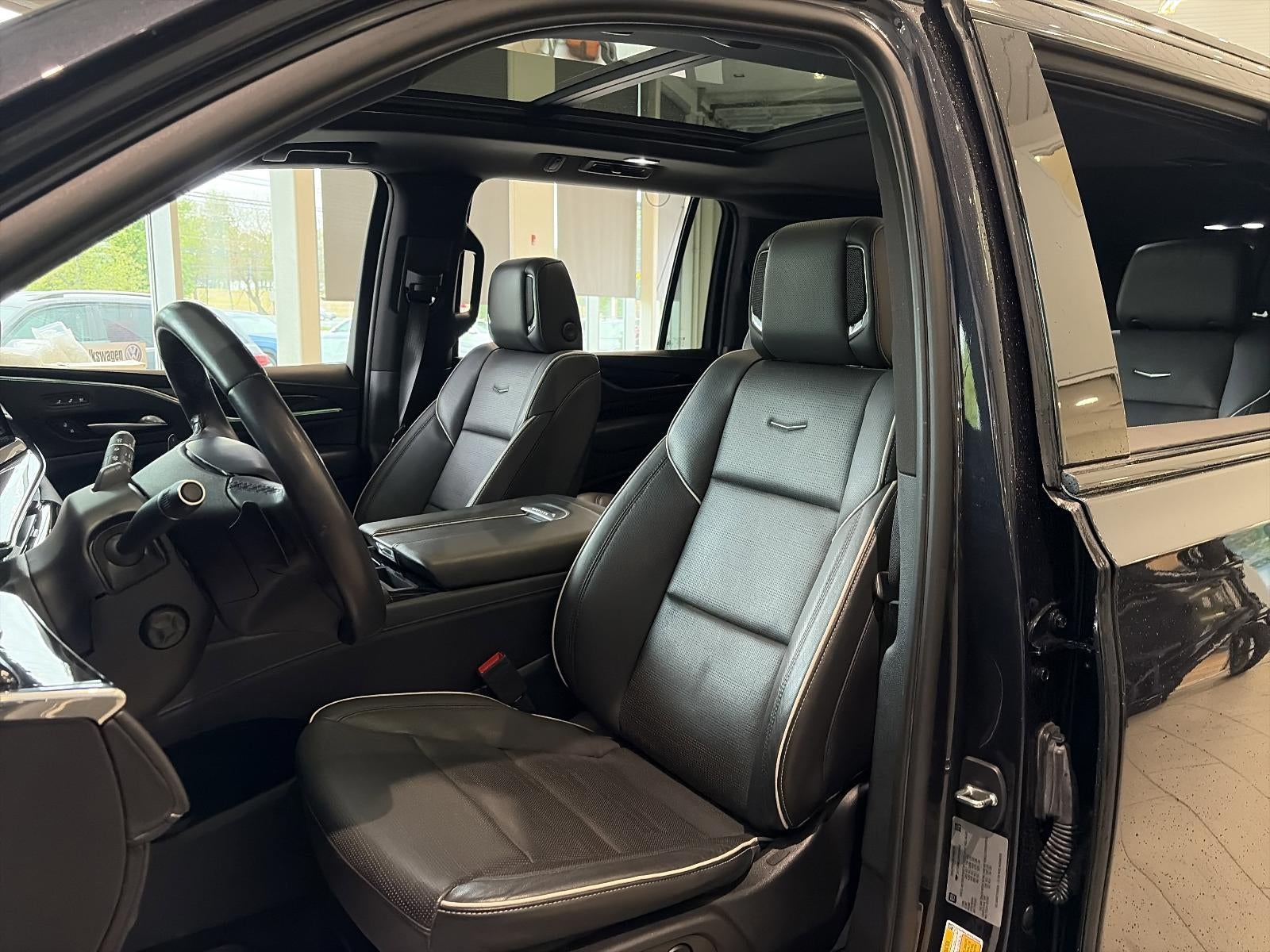 2023 Cadillac Escalade ESV 4WD Sport
