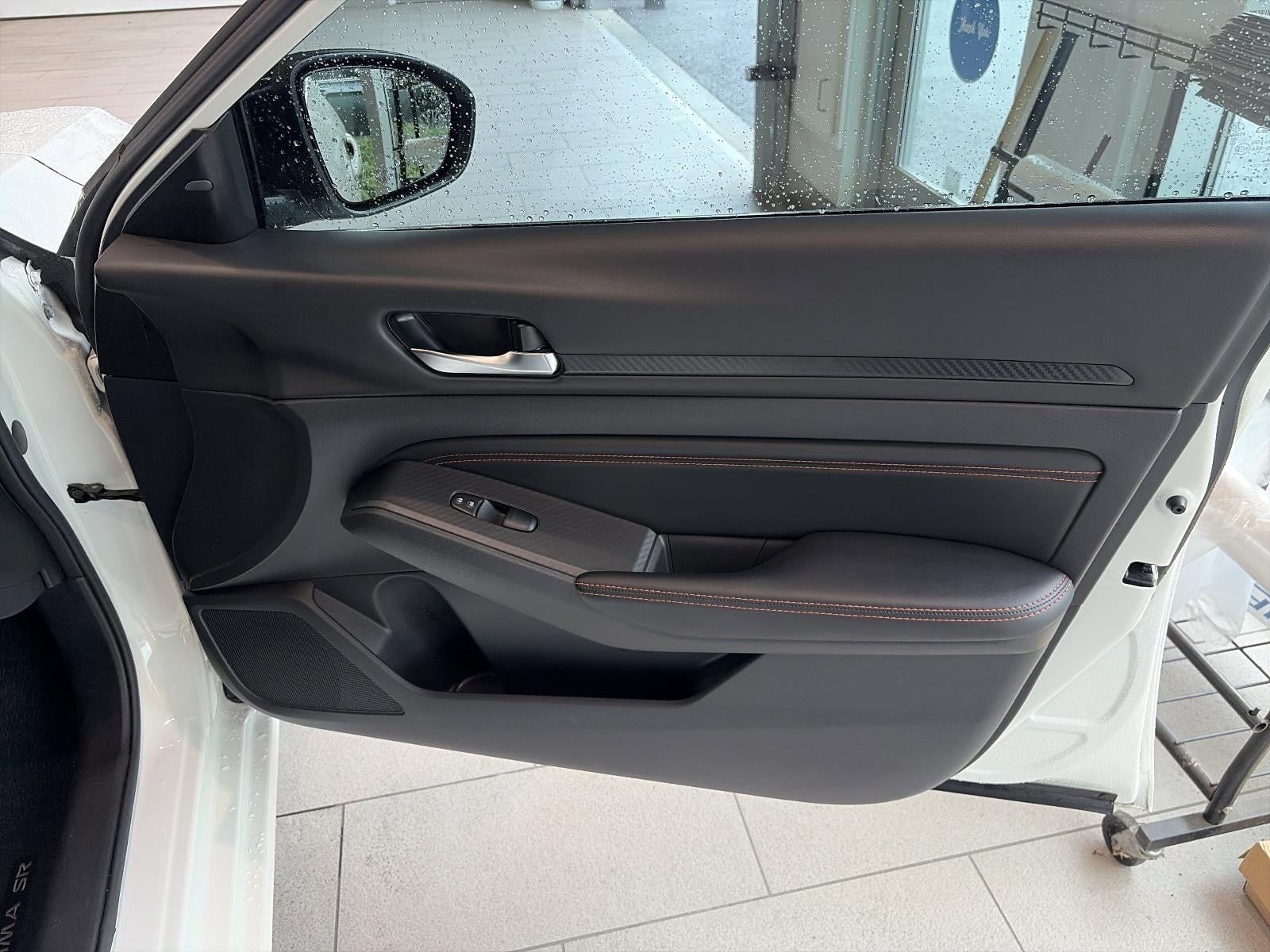 2021 Nissan Altima 2.5 SR Sedan