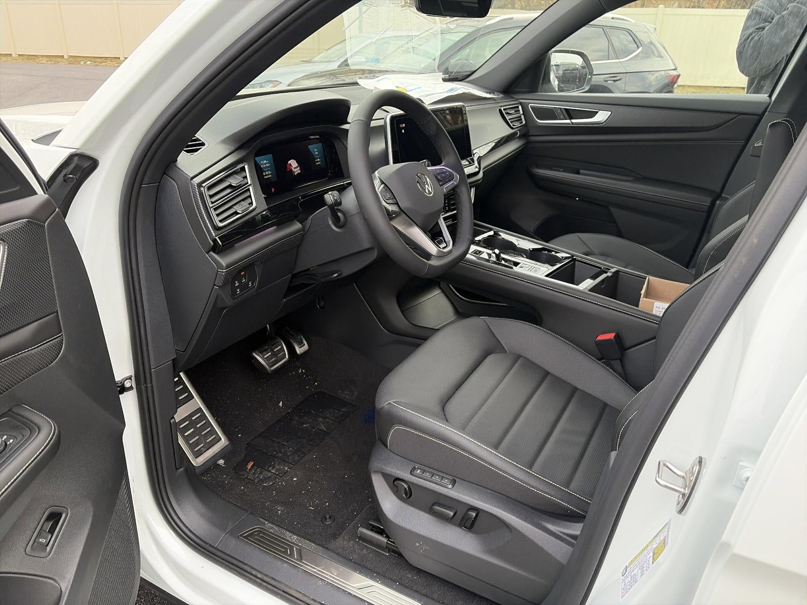 2026 Volkswagen Atlas Cross Sport 2.0T SEL R-Line Black 4MOTION