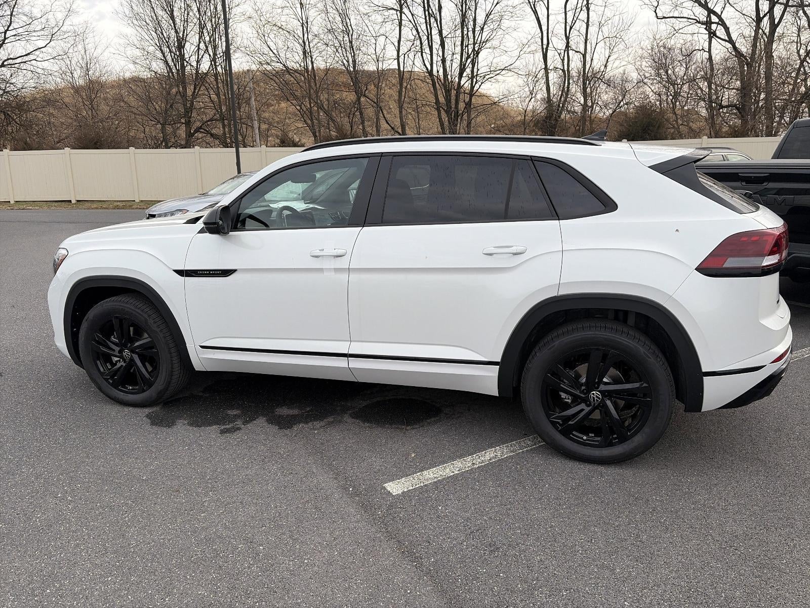 2026 Volkswagen Atlas Cross Sport 2.0T SEL R-Line Black 4MOTION