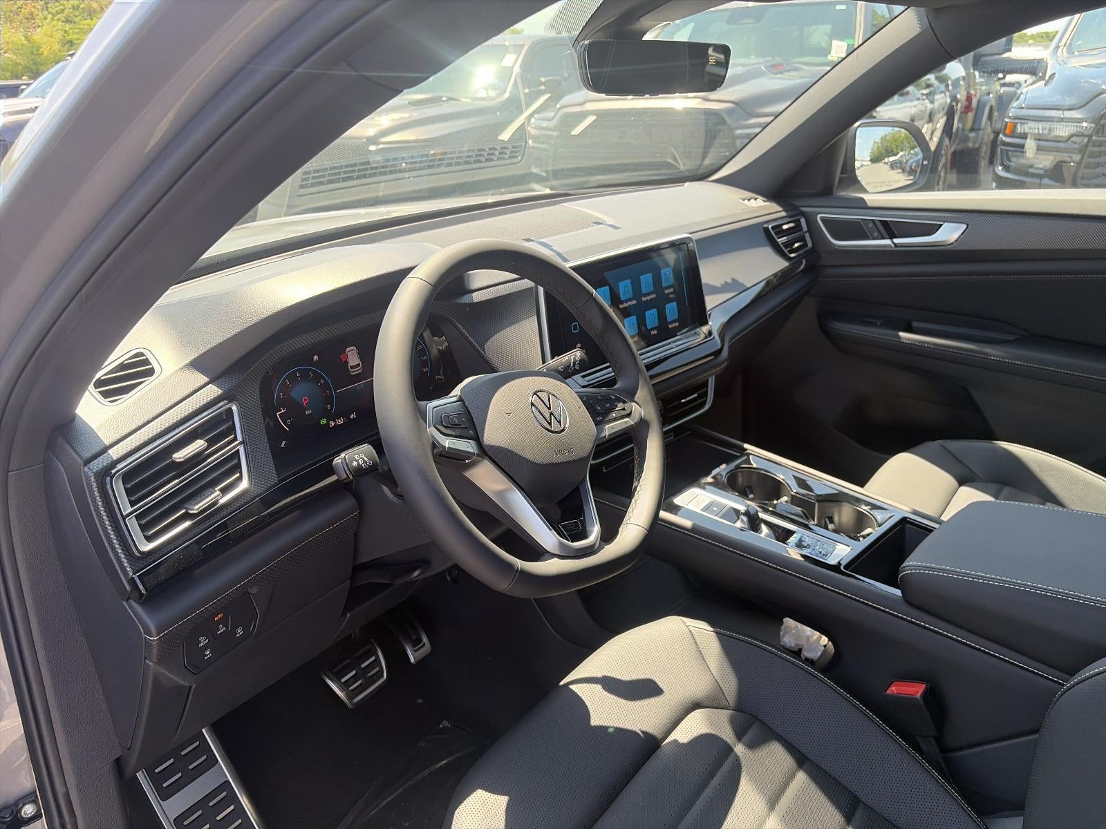 2026 Volkswagen Atlas Cross Sport 2.0T SEL R-Line Black 4MOTION