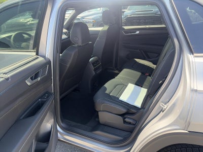 2026 Volkswagen Atlas Cross Sport 2.0T SEL R-Line Black 4MOTION