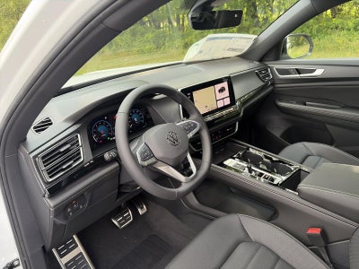2026 Volkswagen Atlas Cross Sport 2.0T SEL R-Line Black 4MOTION