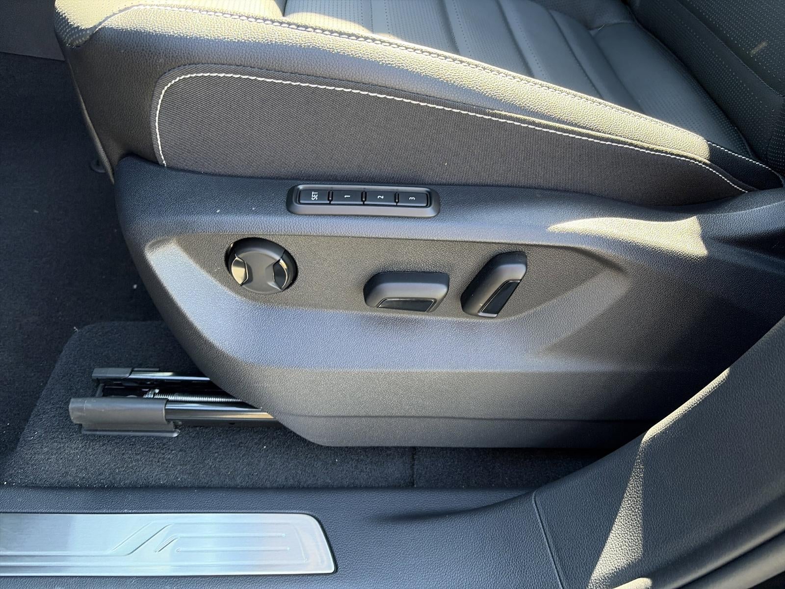 2026 Volkswagen Atlas Cross Sport 2.0T SEL 4MOTION