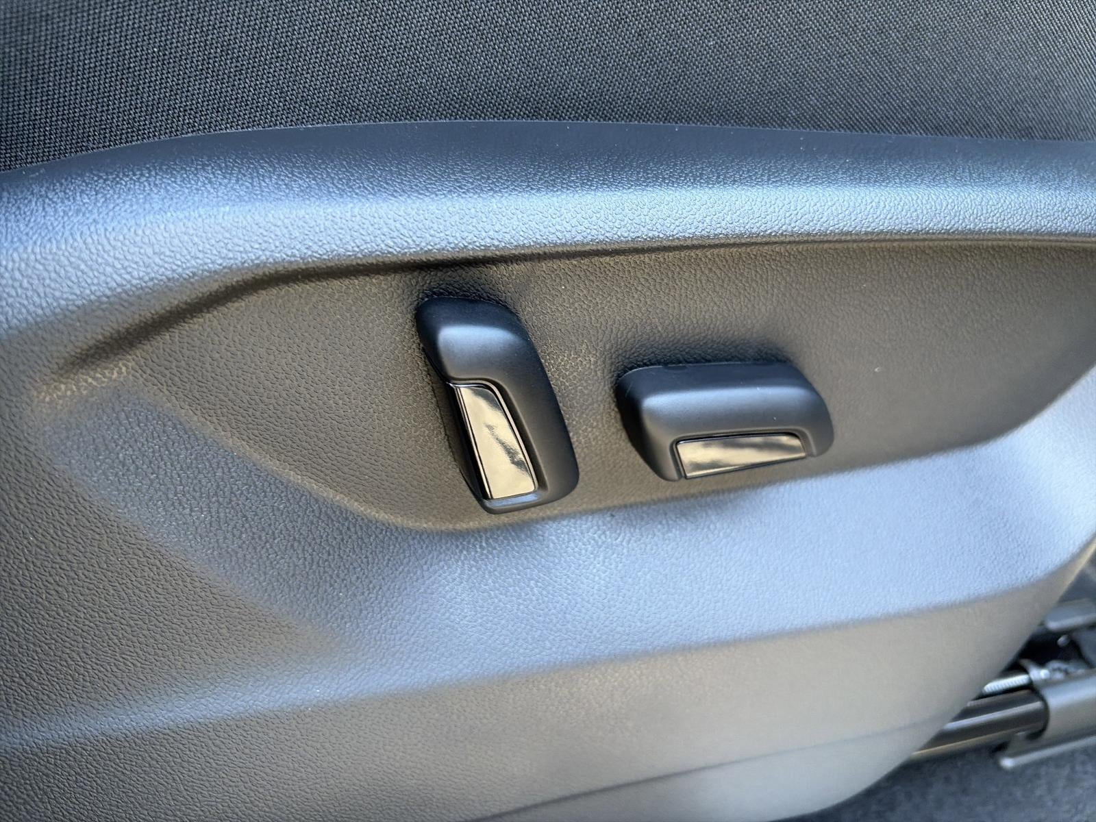 2026 Volkswagen Atlas Cross Sport 2.0T SEL 4MOTION